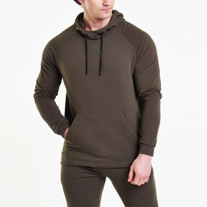 Ensemble survêtement personnalisé OEM : sweat à capuche et pantalon de jogging en coton oversize avec impression en relief pour homme - Product Image 3