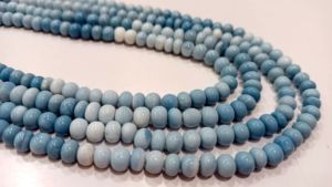 Perles d'opale bleue naturelle, couleur ombrée, 6-7 mm, perles rondes lisses, vendues par brin de 8 pouces de long - Product Image 2