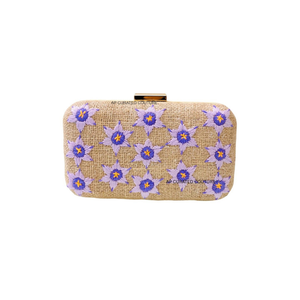 Pochette perlée faite main d'inspiration créateur, ornée d'une broderie florale délicate et d'une chaîne dorée sophistiquée, pochettes personnalisées - Product Image 3