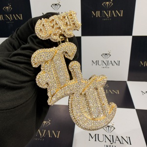 จี้เพชรทรงเหลี่ยมเจียระไนแบบ Iced Out ชุบทองคำสีกุหลาบ ตัวอักษรประดับเพชร VVS คลาสสิก รับรองโดย IGI ฝังแบบ Channel Set เครื่องประดับคุณภาพสำหรับผู้ชายสำหรับงานปาร์ตี้ - Product Image 3