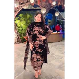 Conjunto de ropa de fiesta de diseñador para mujer, parte superior inferior y Dupatta con trabajo de bordado pesado, elegante y elegante - Product Image 1