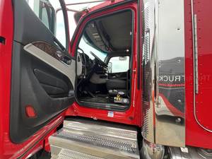 Camion tracteur poids lourd 6x4 avec cabine couchette, diesel, pour transport de marchandises longue distance - Product Image 4