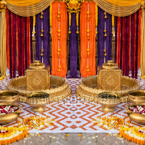 Conjunto de Asientos Desmontables Estilo Bote Vintage para Ceremonia Pithi de Boda India al Aire Libre, Decoración Premium de Fibra para Eventos de Mehendi y Haldi - Product Image 6