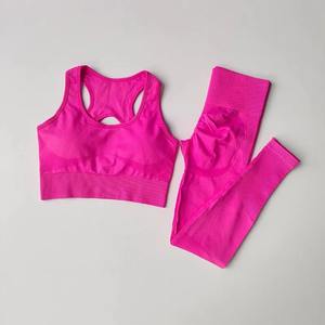 Conjunto Deportivo de Lana con Botones Estilo Vintage para Mujer, Sobre la Rodilla, con Bra Deportivo y Pantalones Cortos para Entrenamiento de Verano - Product Image 6