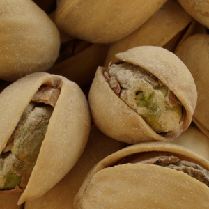 Pistaches blanchies séchées en vrac pour les acheteurs de snacks et les exportateurs de produits à base de noix de confiance - Product Image 1