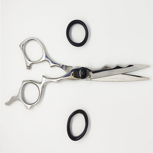 MAHFOOZ INSTRUMENTS 2026 Tijeras de Barbero Personalizadas de Acero Inoxidable de 6.5 Pulgadas con Reposamanos Fijo, Tijeras de Peluquería - Product Image 4