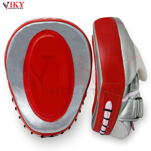 Équipement de protection des mains absorbant les chocs pour l'entraînement de Muay Thai, en cuir de qualité supérieure, avec des pads de frappe incurvés pour la boxe, prix de gros - Product Image 2