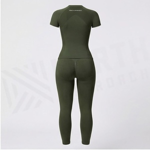 Ensemble de yoga 2 pièces North Approach, fermeture éclair intégrale sur le devant, noir uni, tissu respirant, vêtements de sport pour femmes - Product Image 2