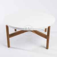 Table de patio ronde scandinave en terrazzo avec pieds en bois, table ronde durable pour l'intérieur et l'extérieur, fabriquée au Vietnam, B2B