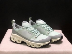 Zapatos de Diseñador de Lujo de Alta Calidad, Modelo On Cloud para Hombre 2026, Mejor Precio, Zapatillas Casuales de Moda On Cloudrock Low WP Antideslizantes - Product Image 3