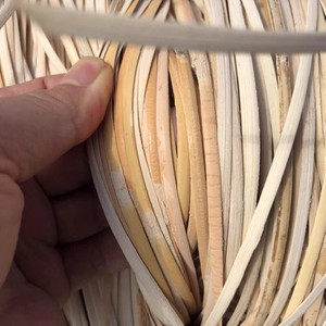Tiras de ratán natural de alta calidad, materia prima sostenible para unión de muebles y tejido DIY. - Product Image 2