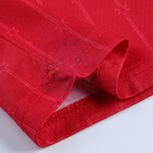 Nuevo Uniforme de Baloncesto Transpirable y Elegante con Colores Personalizados, Diseños Únicos, Malla de Poliéster para la Identidad y el Rendimiento del Equipo - Product Image 5