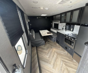 Caravanes de voyage de luxe d'occasion 2022 F-o-r-e-s-t River Ozark 2500TH - Product Image 5