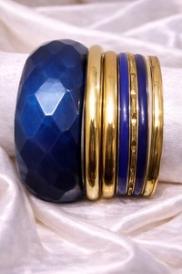 Elegant Natural Wood Resin And Metal <b>Bangles</b> <b>Bracelet</b> For Ladies Stylish Handmade Wholesale Accessories - Product Image 5