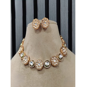 Attractive Gold Plated Alloy Flower Necklace and Earring <b>Set</b> with <b>Crystal</b> Rhinestone for Women Wedding Jewelry - Product Image 1