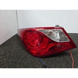 Conjunto de Faro Trasero Izquierdo (Exterior) para Sonata VI (YF), Usado, OEM 924013S100, 2009-2012, Certificado por OE, Excelente Estado, 220x400x620mm - Product Image 1