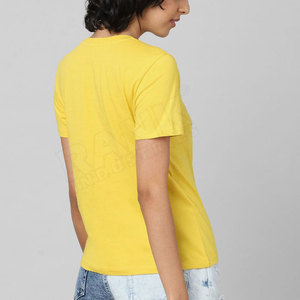T-shirts pour femmes en gros avec impression de logo OEM, T-shirts personnalisés pour femmes, 100% coton, coupe ajustée décontractée, tee-shirt pour femmes - Product Image 3