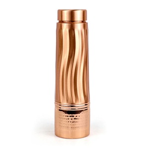 Botella de Agua de Cobre Reutilizable para Senderismo y Camping, Diseño Moderno para Adultos, 20 oz, Tapa de Rosca, Aislamiento Térmico - Product Image 1