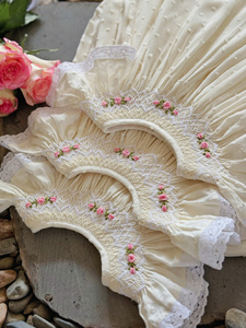 Vestido de Bebé Niña Hecho a Mano, Lino Ahumado, Algodón Orgánico Suave, Transpirable, Lavable, Estampado Floral, Primer Cumpleaños - Product Image 5