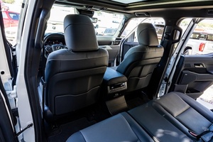 Prêt à être expédié - Lexus GX 550 Luxury+ 2025 - Vendeur vérifié - Titre propre - Garantie de 3 ans - Product Image 5