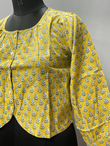 Haut en coton imprimé à la main pour femmes |   Vêtements d'été décontractés, coupe confortable, hauts de mode pour tous les jours - Product Image 3