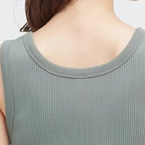 เสื้อกล้ามลำลองผู้หญิงขายดี คุณภาพสูง ผ้าถัก ไม่หด ไม่ยับ โลโก้ด้านหน้า โพลีเอสเตอร์/คอตตอน ดีไซน์ล่าสุด - Product Image 3