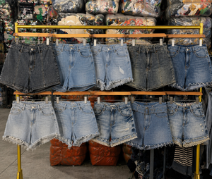 <span class=keywords><strong>Ropa</strong></span> de Verano de Segunda Mano para Mujer, Shorts de Mezclilla Usados, Shorts de Jean de Moda, <span class=keywords><strong>Ropa</strong></span> de Segunda Mano para Mujer - Product Image 1