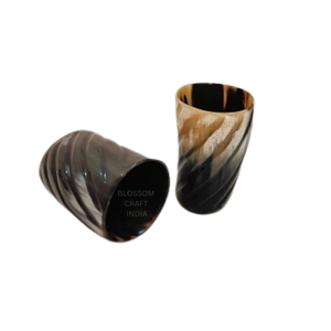 Vaisselle en corne de buffle, fabriquée à la main, écologique, durable, tasse de style rustique traditionnel, parfaite pour la maison et l'extérieur - Product Image 4