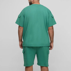 Ensemble homme 2 pièces personnalisé : t-shirt et short en coton lourd 100 %, logo imprimé DTG, couleur unie - Product Image 5