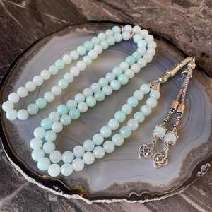 Chapelet de prière en jade vert menthe fait main, Misbaha islamique avec pompon argenté, cadeau musulman pour le Ramadan et l'Aïd, perles de prière rondes - Product Image 3