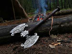 Hache de Bûcheron Personnalisée à Double Tête Forgée à la Main, Gravée sur Mesure, en Acier à Haute Teneur en Carbone, pour Bricolage, Travail du Bois et Camping, Garantie 3 Ans - Product Image 3