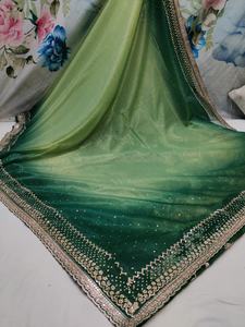 Sari de Seda Vichitra Adornado con Bordado de Lentejuelas Exquisito, Perfecto para Eventos Elegantes! - Product Image 3