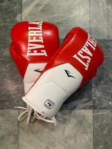 Guantes de Boxeo Estilo Mexicano con Cordones, Rojos y Blancos, de Cuero Genuino, para Entrenamiento y Kick Boxing - Product Image 2