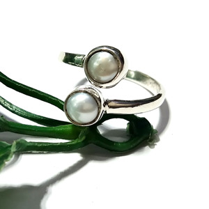 Anillo de Perlas Naturales de Agua Dulce, Anillo de Plata de Ley 925, Diseño Minimalista, Hecho a Mano, Regalo de Compromiso Unisex - Product Image 2