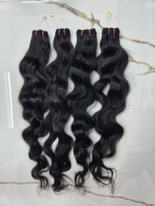 Lots de Cheveux Humains Indiens Vierges de Qualité Supérieure |   Sans vapeur, sans silicone |   Fournisseur de cheveux en gros - Product Image 2