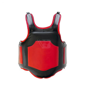 Protection de poitrine en cuir respirant de haute qualité pour le kickboxing, la boxe, le MMA et les arts martiaux - Product Image 1