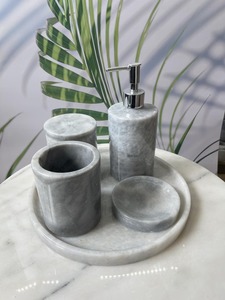 Ensemble d'accessoires de salle de bain en résine carrée personnalisable, moderne, écologique, trois pièces, transparent, accessoires de bain de luxe, mode Angel - Product Image 2