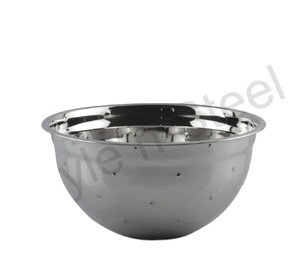 Ensaladera de acero inoxidable con diseño europeo personalizado, juego de mezcla, Fondo de silicona antideslizante, técnica pulida, Material metálico para almacenamiento - Product Image 1