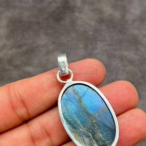 Colgante de Plata de Ley 925, colgante de piedras preciosas de labradorita, colgante hecho a mano, joyería de labradorita, regalo para ella - Product Image 3