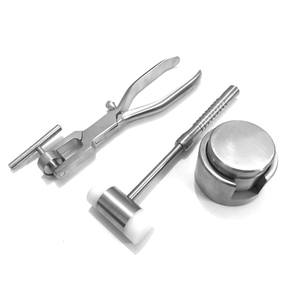 Outil de broyage osseux chirurgical pour usage dentaire, destiné à la collecte, au broyage et à la préparation de greffes osseuses autogènes - Product Image 1