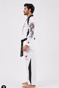 Uniforme de taekwondo avancé avec coutures renforcées, coupe confortable et résistance fiable pour les artistes martiaux compétitifs - Product Image 3