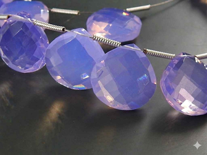 Paire de perles en verre bleu lavande en forme de cœur, micro-facettées, 14x14mm, pierres lâches pour boucles d'oreilles - Product Image 1