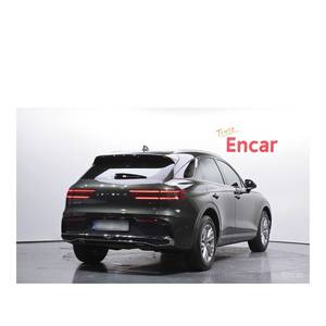 Genesis GV70 2.5T 2024 Gasolina AWD con 22,660 km, Volante a la Izquierda, Caja de Cambios Automática, Asientos de Cuero, Cámara Trasera - Product Image 2