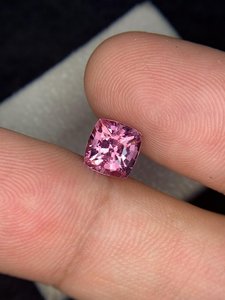 Spinelle rose naturelle, taille fantaisie, pierre précieuse rose vibrante, pour la fabrication de bijoux, bague, pendentif, boucles d'oreilles, cadeau pour femmes - Product Image 1