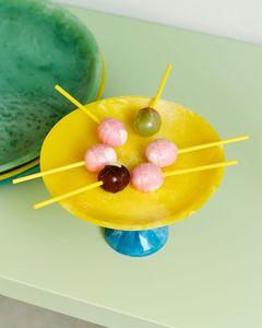 Support à gâteau en résine fait main, durable, pour servir et présenter des gâteaux délicats, centre de table pour occasions propices, prix raisonnable - Product Image 4