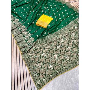 ผ้าไหมวิสโคสลายโดลาสานอย่างดี พร้อมเสื้อคลุมแบบไม่เย็บติด สีเขียว - Product Image 2