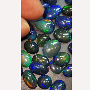 225 pièces d'opale noire naturelle éthiopienne, cabochons ovales et en forme de poire de 8 mm à 18 mm, lot de 535 carats, Iroc Sales, pierres précieuses en vrac, 407 $ US pour tout le lot - Product Image 4