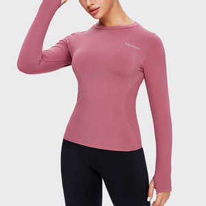 ชุดออกกำลังกายผู้หญิง เสื้อโยคะสีพื้นไร้ตะเข็บ แขนยาว เสื้อครอปออกกำลังกาย แห้งเร็ว ระบายอากาศ ชุดโยคะ - Product Image 1