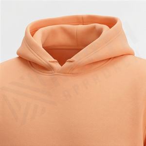Sweat-shirts personnalisés en polyester 280 GSM, sweats de qualité supérieure, prix d'usine, vente en gros, sweats confortables, légers et doux, personnalisables - Product Image 4
