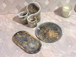 ชุดห้องน้ำเรซิ่นทำมือคุณภาพสูง รักษ์โลก ทาสีด้วยมือ ตกแต่งด้วยทองคำเปลว  ปรับแต่งสีได้ตามต้องการ จาก TIMELESS CRAFT - Product Image 3